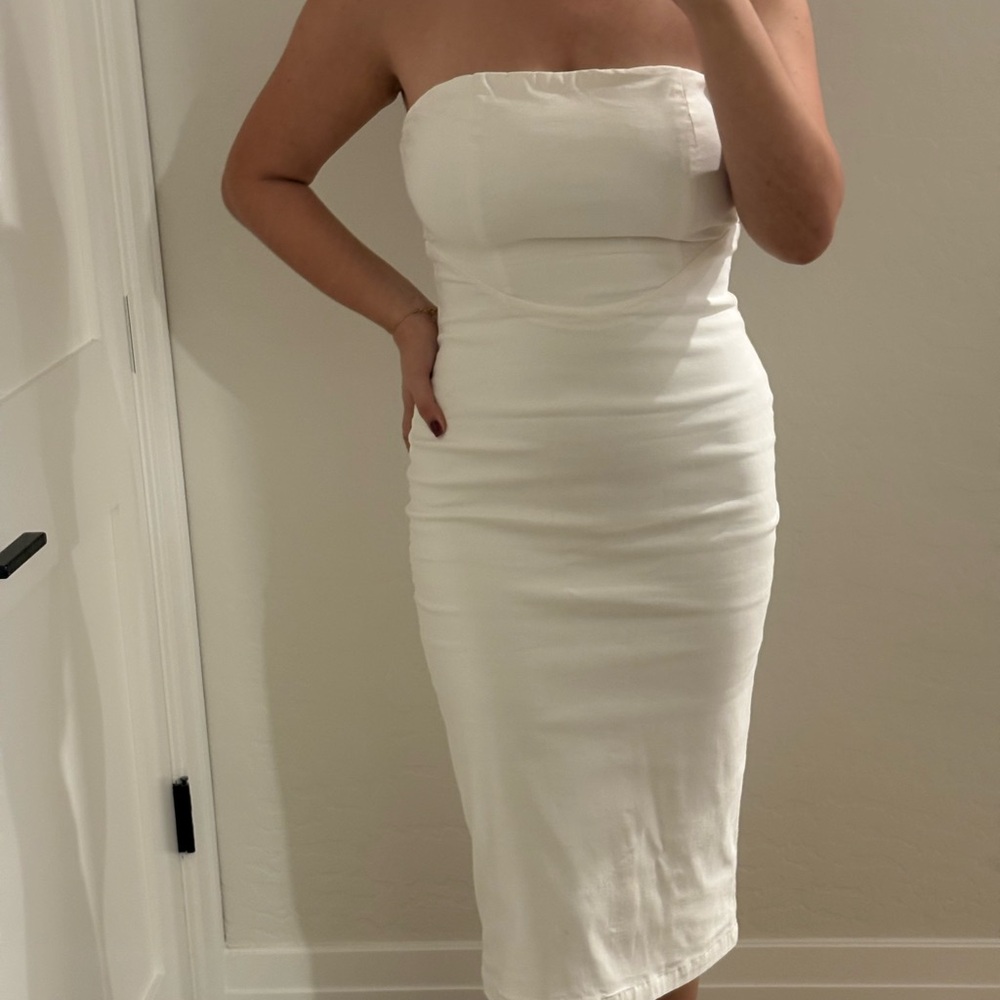 Fashion Nova Strapless White Dress